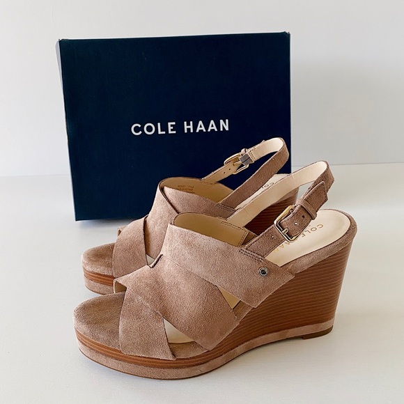 ✨New COLE HAAN Laci Suede Wedge Sandal Stone Taupe - Picture 2 of 9